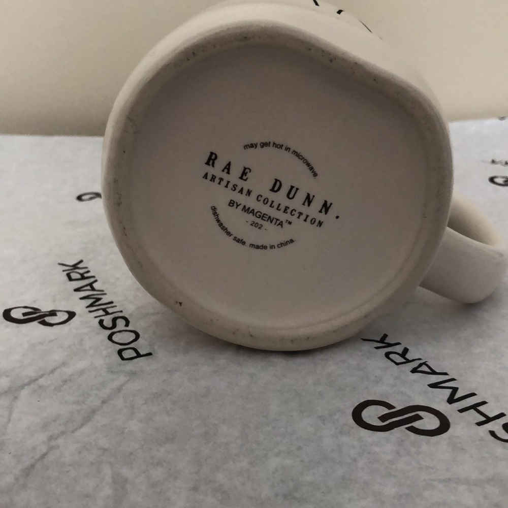 Rae Dunn STAR mug - Picture 4 of 4